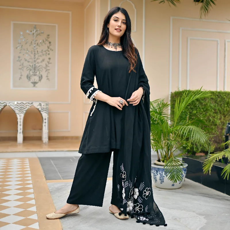 Bunaai Black Noir Suit & Embroidered Dupatta