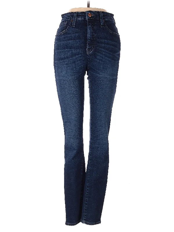 High-Rise Bootleg Jeans in Dark Wash