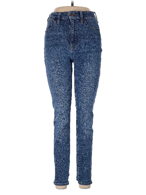 High-Rise Straight-leg Jeans in Medium Wash